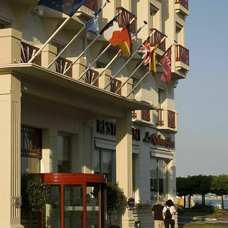 Mercure Majestic 4*