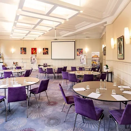Mercure Majestic Hotel 4*