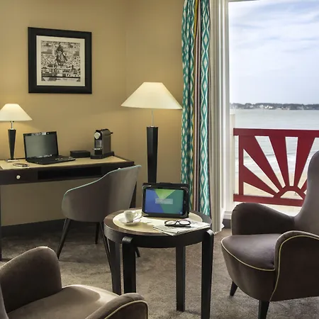 Szálloda Mercure Majestic 4*