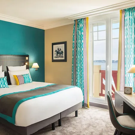 Szálloda Mercure Majestic 4*