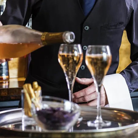 Szálloda Mercure Majestic 4*