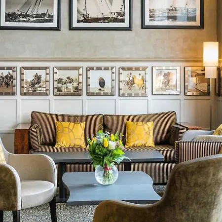 Mercure Majestic Отель 4*