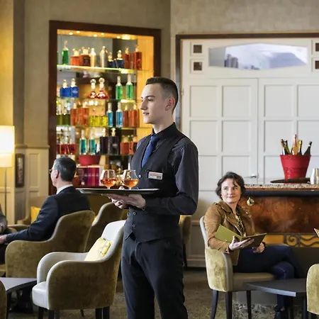 Ξενοδοχείο Mercure Majestic 4*