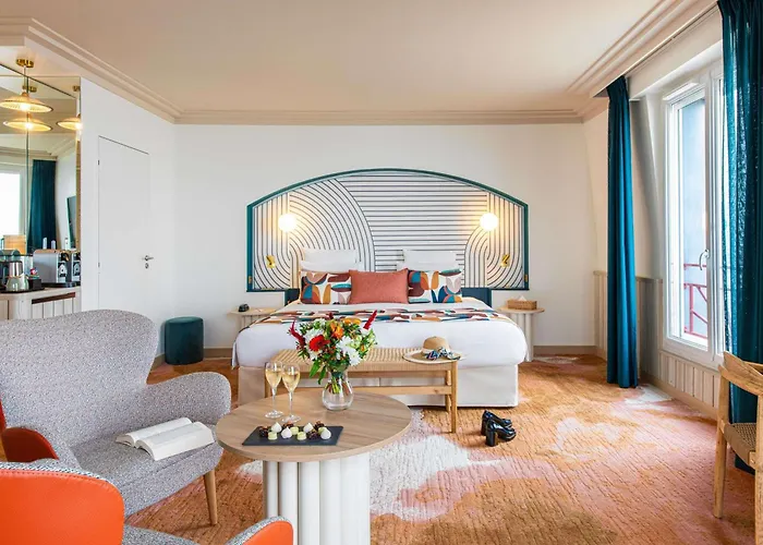 Mercure Majestic Hotel 4*